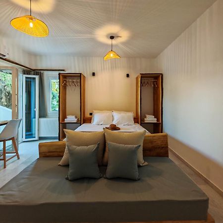 Paraga Suites Naxos City Exterior photo
