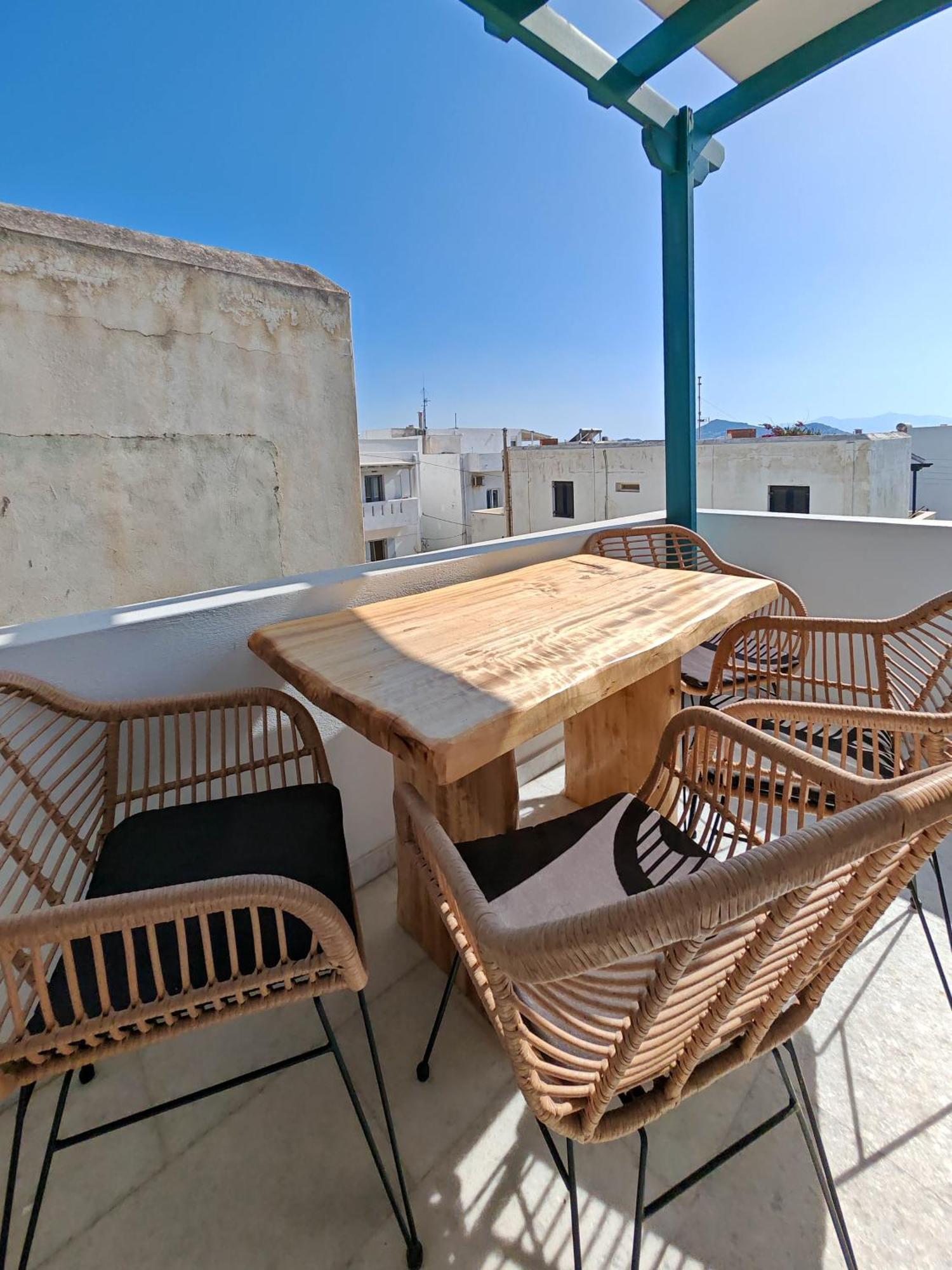 Paraga Suites Naxos City Exterior photo
